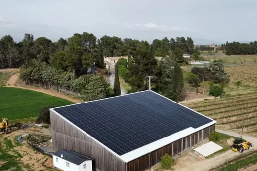 ☀️ Hangar solaire : valorisez votre foncier et investissez dans l’avenir avec Ambiance Énergie