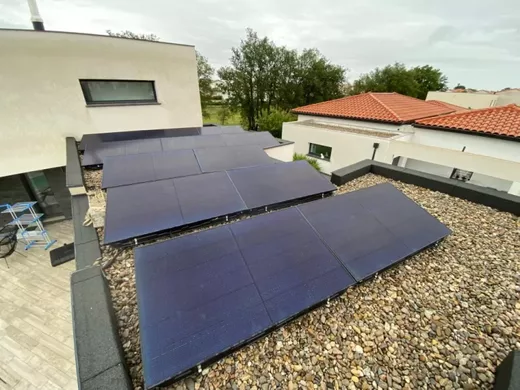 Installation&#x20;Solaire&#x20;Ambiance&#x20;&#x00C9;nergie&#x20;&#x3A;&#x20;Qualit&#x00E9;&#x20;Europ&#x00E9;enne&#x20;Garantie